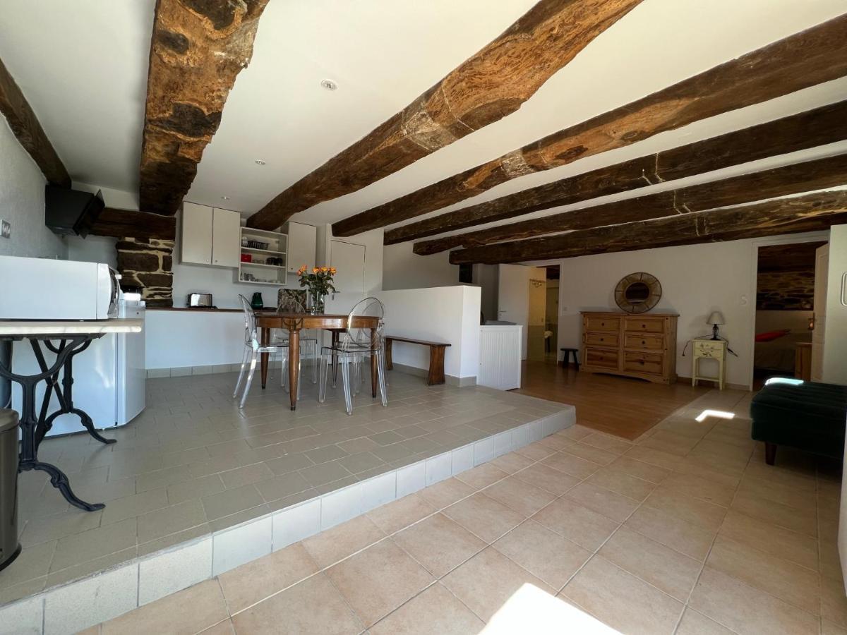 Le Mas Bertrand Villefranche-de-Panat Exterior photo